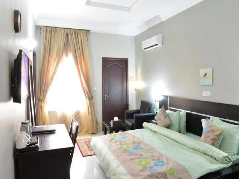 Sheer Luxury Apartments And Suites Abuja Exterior photo