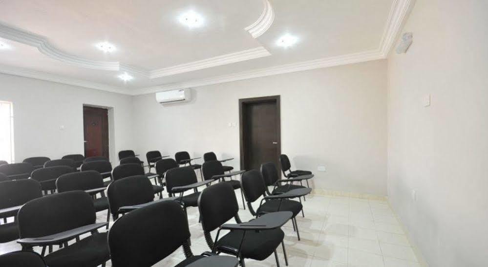 Sheer Luxury Apartments And Suites Abuja Exterior photo